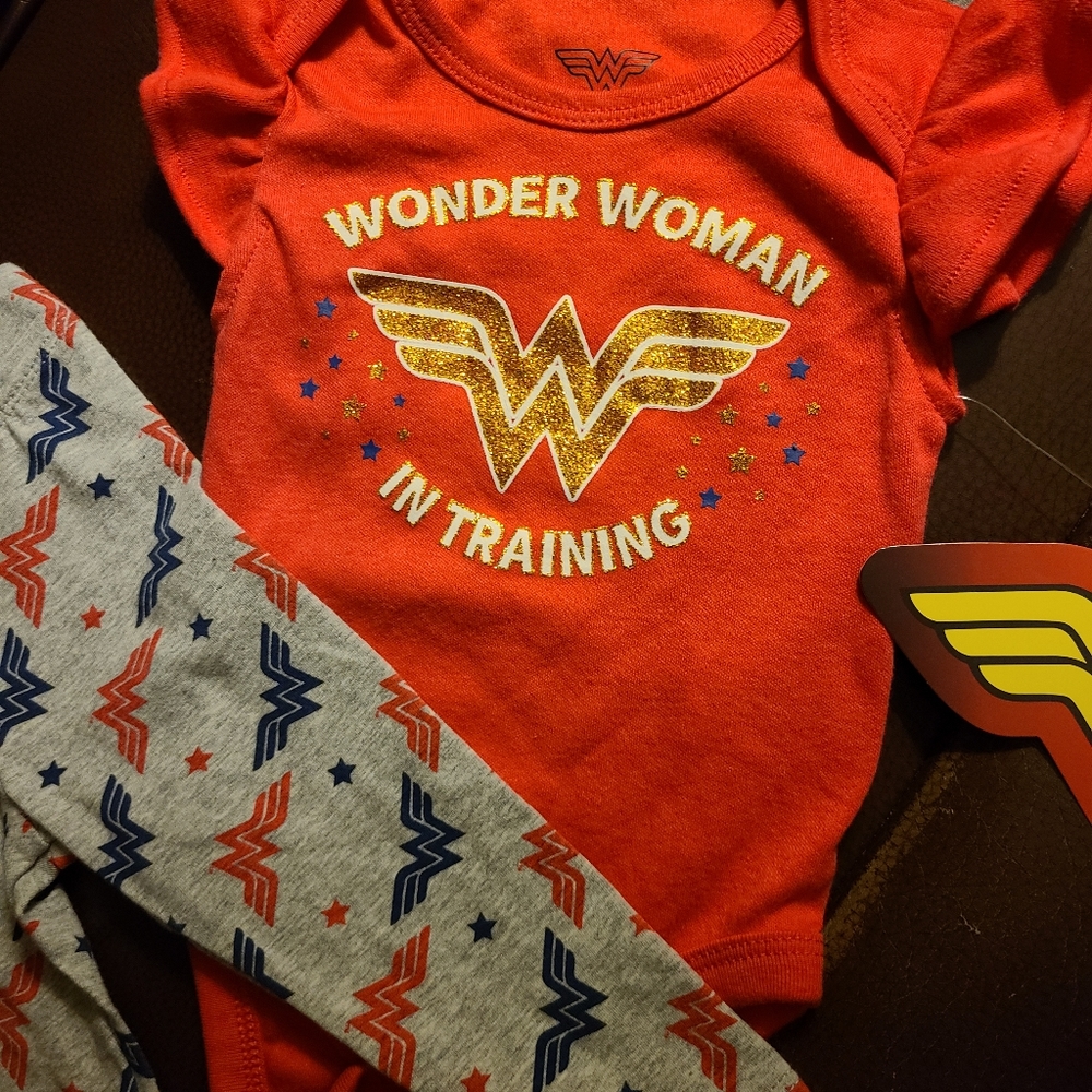 Wonder Women/Official DC gear